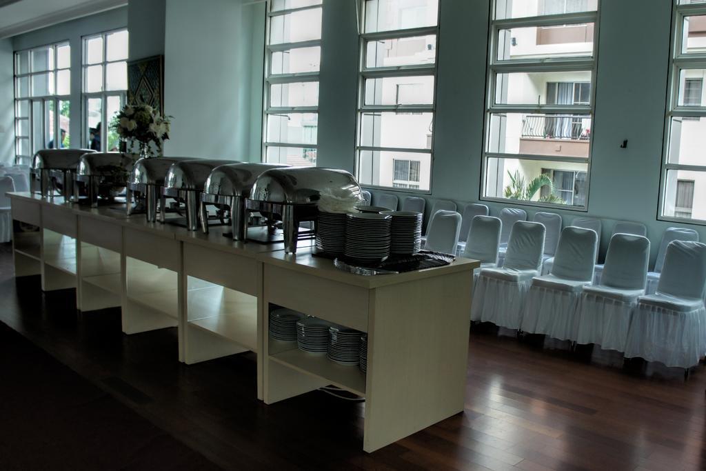 Amazing Kutaradja Hotel Jakarta Buitenkant foto